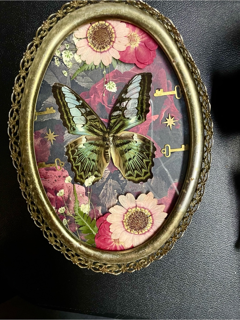 Vintage butterfly in 14k gold plated antique oval frame